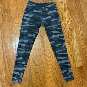 Garage Clothing Leggings in Camo